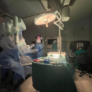 Primo intervento di Chirurgia Bariatrica eseguito con tecnica robotica in Asst Sette Laghi
