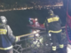 Finisce nel lago di Como, salvata dalla polizia: i vigili del fuoco cercano una seconda persona