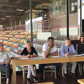 VIDEO L’ippodromo di Varese Sette Laghi scalda l’estate: presentata la stagione ippica 2022